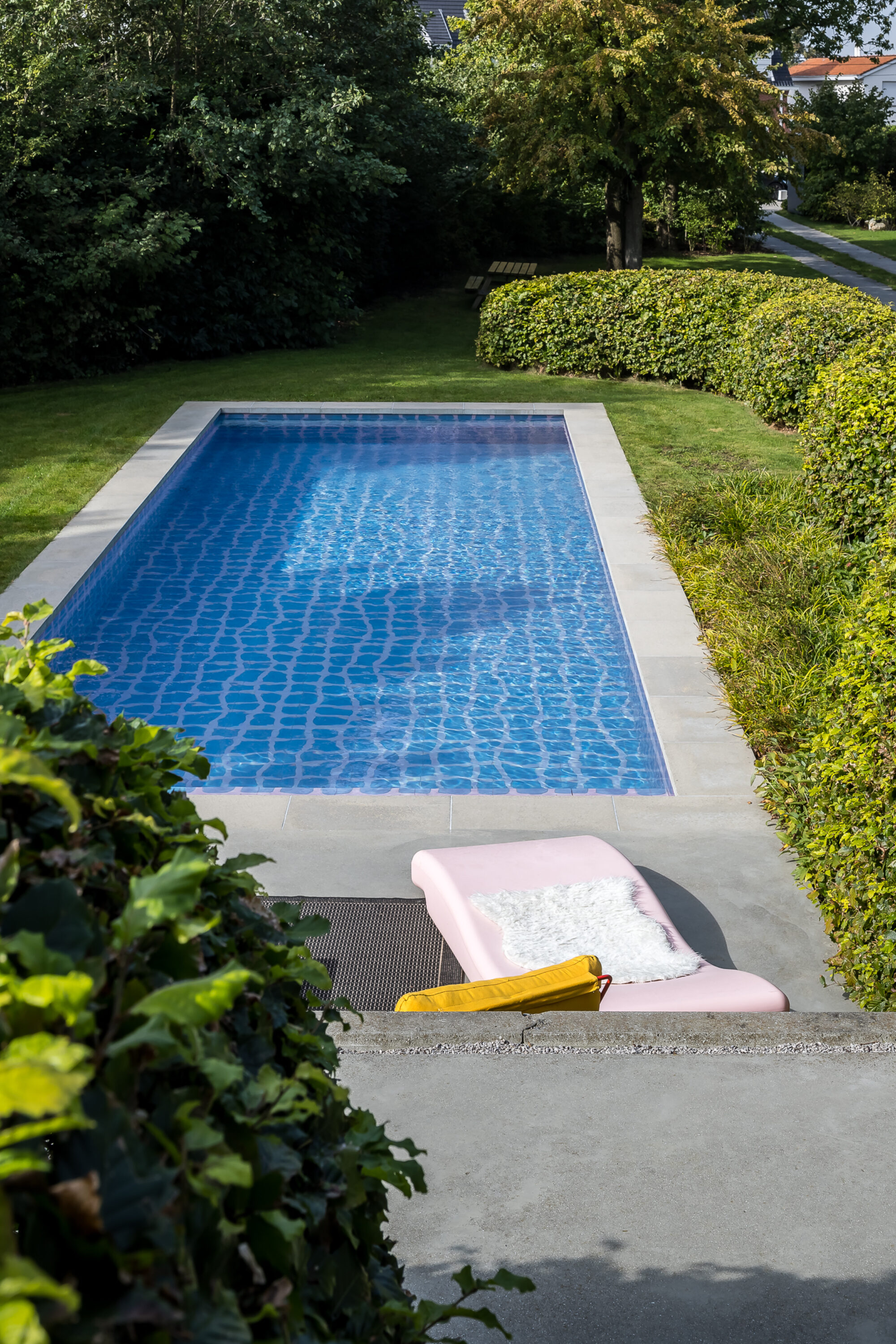 Ruelle Pool About | The HUB Brussels